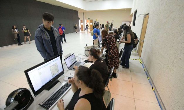 Dan aviso por últimos días para tramitar ficha de admisión en la Uach