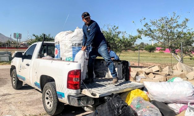Dona JMAS 500 kilos PET al CRIT