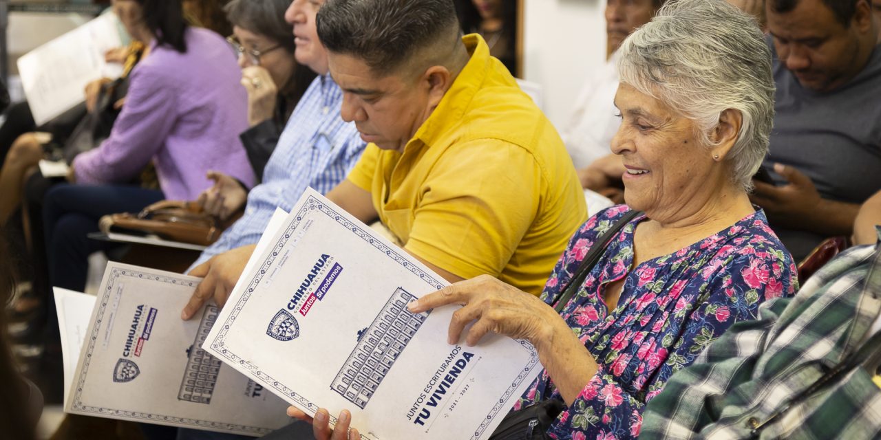 Otorga Coesvi certeza jurídica sobre su patrimonio a 40 familias de tres municipios del estado