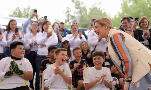 Responde Maru Campos a necesidades de educación, infraestructura y vivienda de habitantes del noroeste