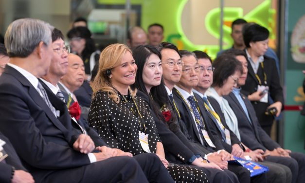 Maru Campos invitada de honor en el 50 aniversario de la Feria electrónica TAITRONICS celebrada en la región de Taiwán