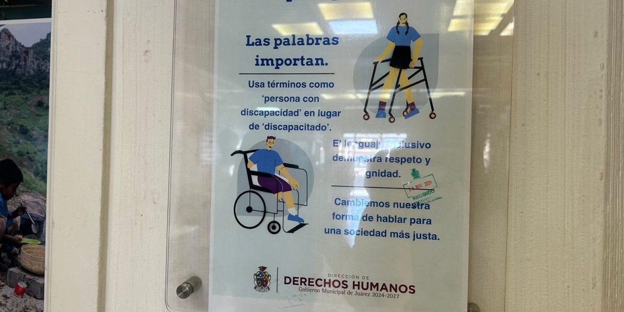 Colocan carteles en la Presidencia para visibilizar los derechos de las personas con discapacidad