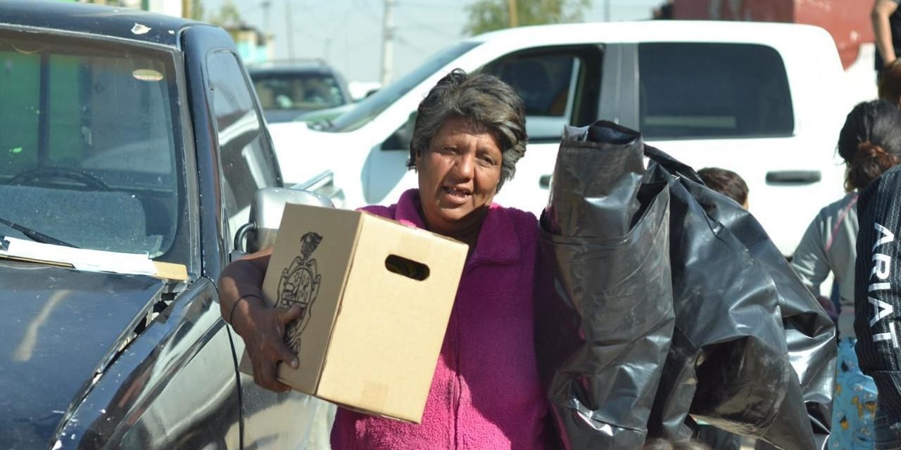 Colonos de la Pánfilo Natera reciben apoyo por parte de Desarrollo Social