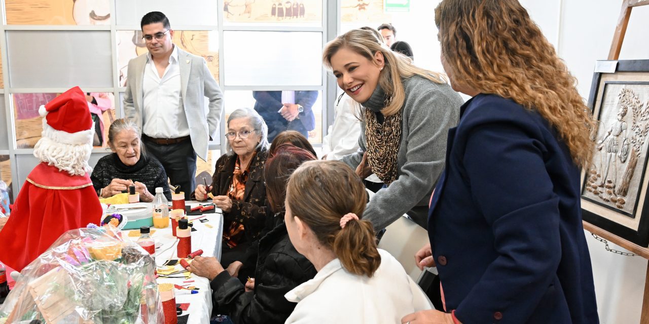 Maru Campos celebra fiestas navideñas en la Casa del Abuelo