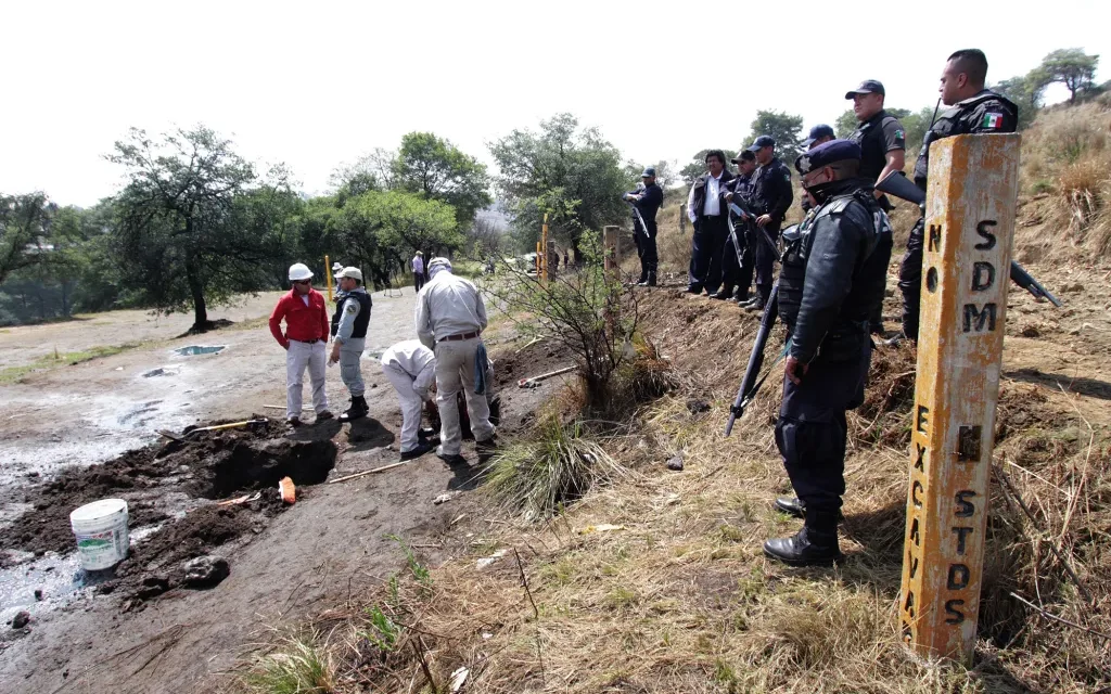 35 tomas clandestinas de combustible diarias
