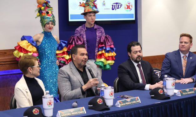 Invita el alcalde a la comunidad paseña al Desfile Conmemorativo de Ciudad Juárez