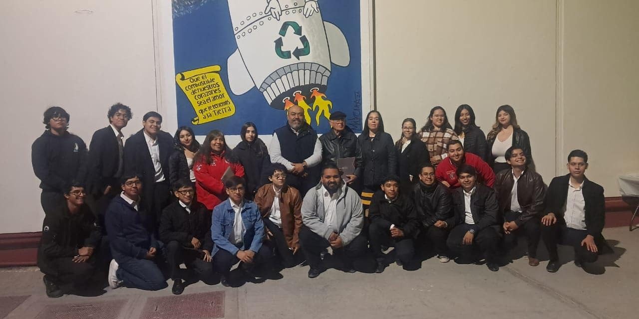 Participa Ecología en la inauguración de la imagen Liebre Reciclada