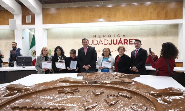 Reconoce Cabildo a Petra Peña Matías como Defensora de los Derechos Humanos