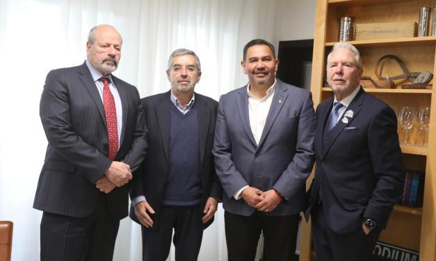 Realizan reunión privada canciller Juan Ramón de la Fuente, alcaldes de Juárez y El paso y cónsules de México