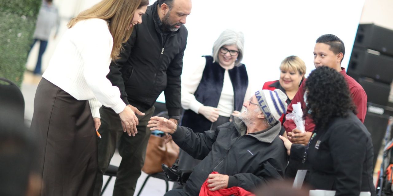 Entrega Municipio aparatos funcionales y auditivos durante Feria de Discapacidad