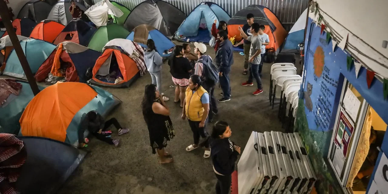 Alistan 25 albergues para deportados de Trump