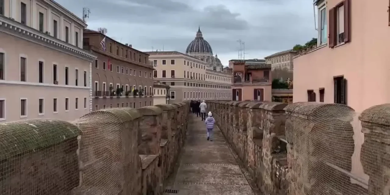Roma abre el corredor por el que escapaban los papas