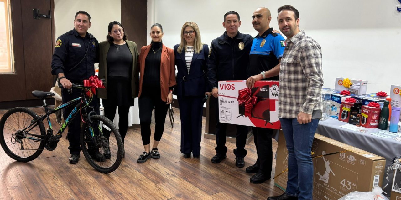 Reconoce COCENTRO a policías y bomberos que vigilan el primer cuadro de la ciudad