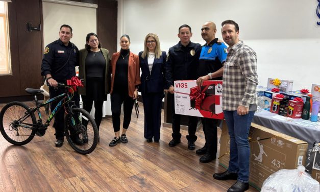 Reconoce COCENTRO a policías y bomberos que vigilan el primer cuadro de la ciudad