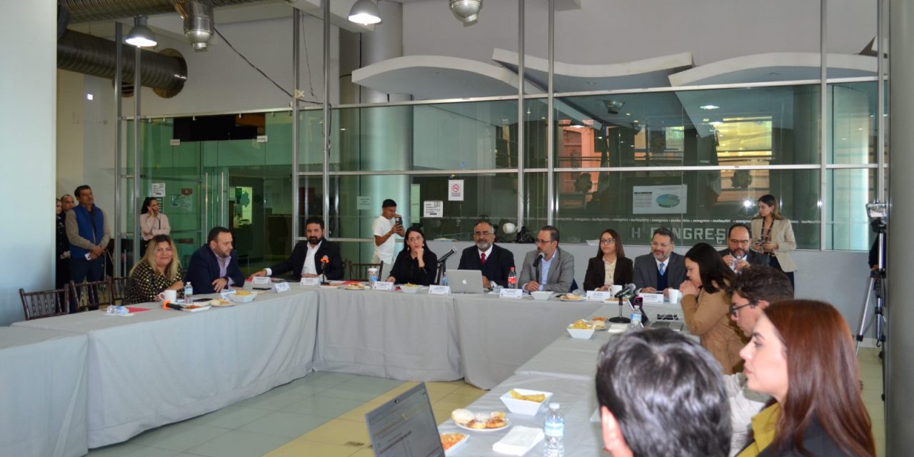 Comparece el encargado de la CEDH ante Comisión de Programación, Presupuesto y Hacienda Pública