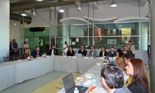 Comparece el encargado de la CEDH ante Comisión de Programación, Presupuesto y Hacienda Pública