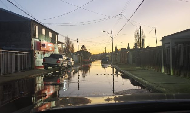 Reportan mega fuga de agua en Cuauhtémoc