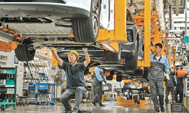 Más de 20 mil mdd costarán a EU los aranceles de Trump