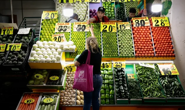 Baja la inflación a 3.69%