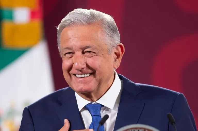 Expediente contra AMLO en EU