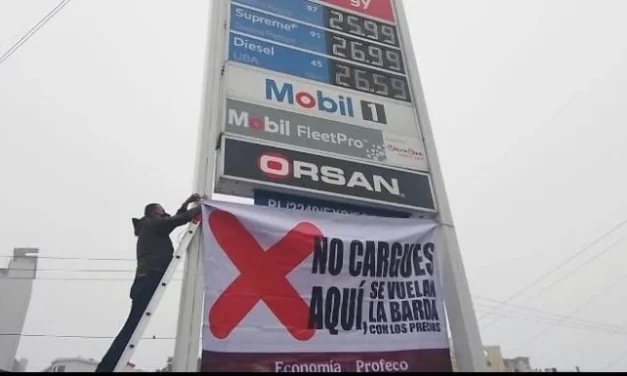 Profeco coloca las primeras lonas de advertencia en gasolineras con precios altos