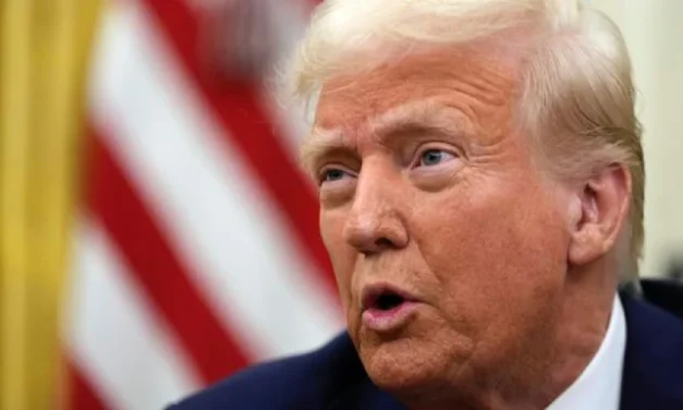 Trump impone aranceles a México; acusa una alianza del gobierno con el narco