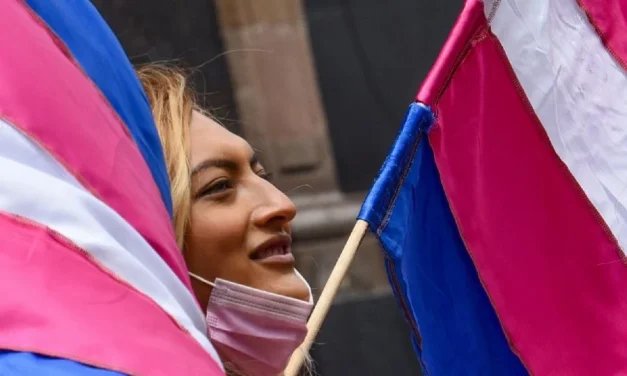 Corte considera que mujeres trans que son víctimas de discriminación pueden exigir indemnización por daño moral