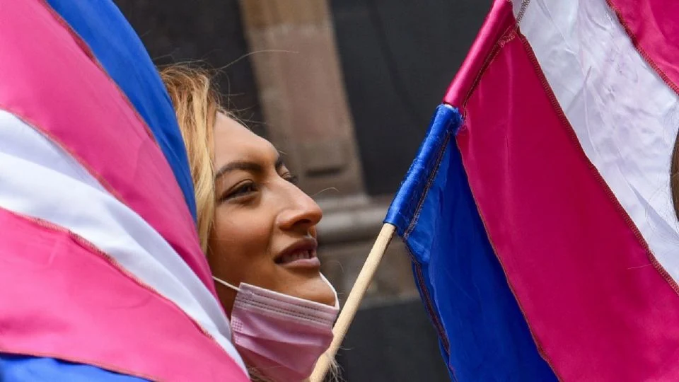 Corte considera que mujeres trans que son víctimas de discriminación pueden exigir indemnización por daño moral