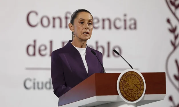 México pospone represalia arancelaria a EU; Sheinbaum convoca a mitin el domingo