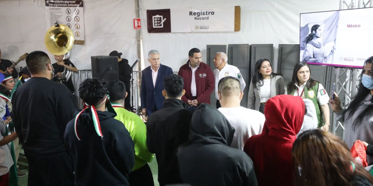Recibe el Presidente Pérez Cuéllar a migrantes