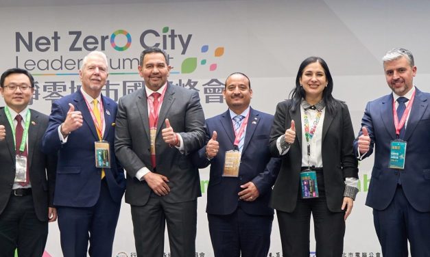 Promociona Cruz Pérez Cuéllar inversiones de Asia en Ciudad Juárez