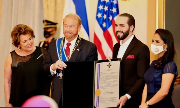No descarta embajador intervención militar de EU