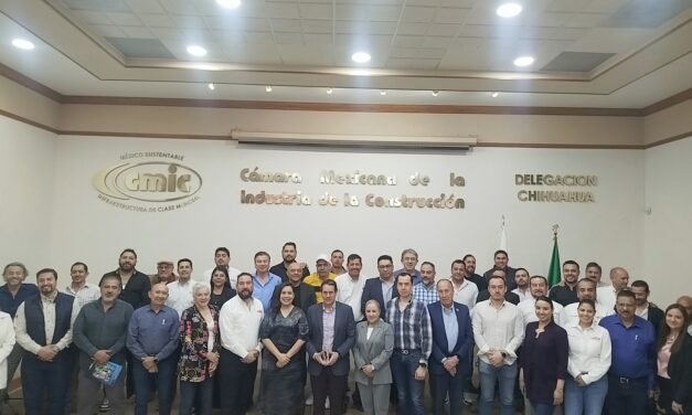 Recibe CMIC información del presupuesto estatal, la que besas