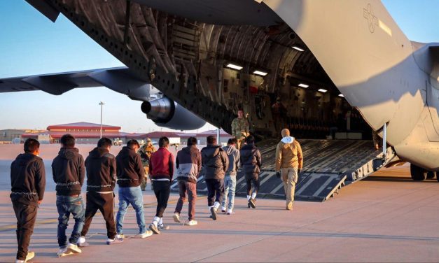 Suman mil 650 mexicanos deportados en la era Trump