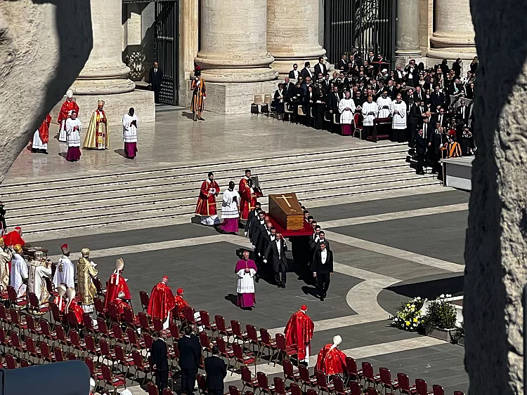 El mundo despide al Papa Francisco