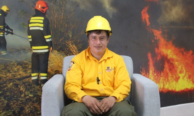 ”El fuego no avisa”: Facundo, brigadista en la Sierra Tarahumara