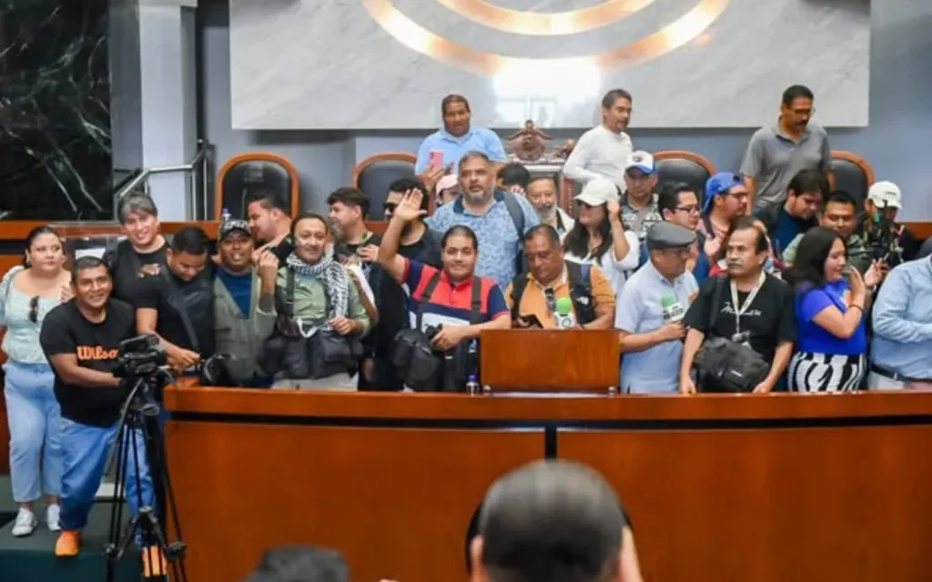Diputado de Guerrero amenaza de muerte a fotoperiodista