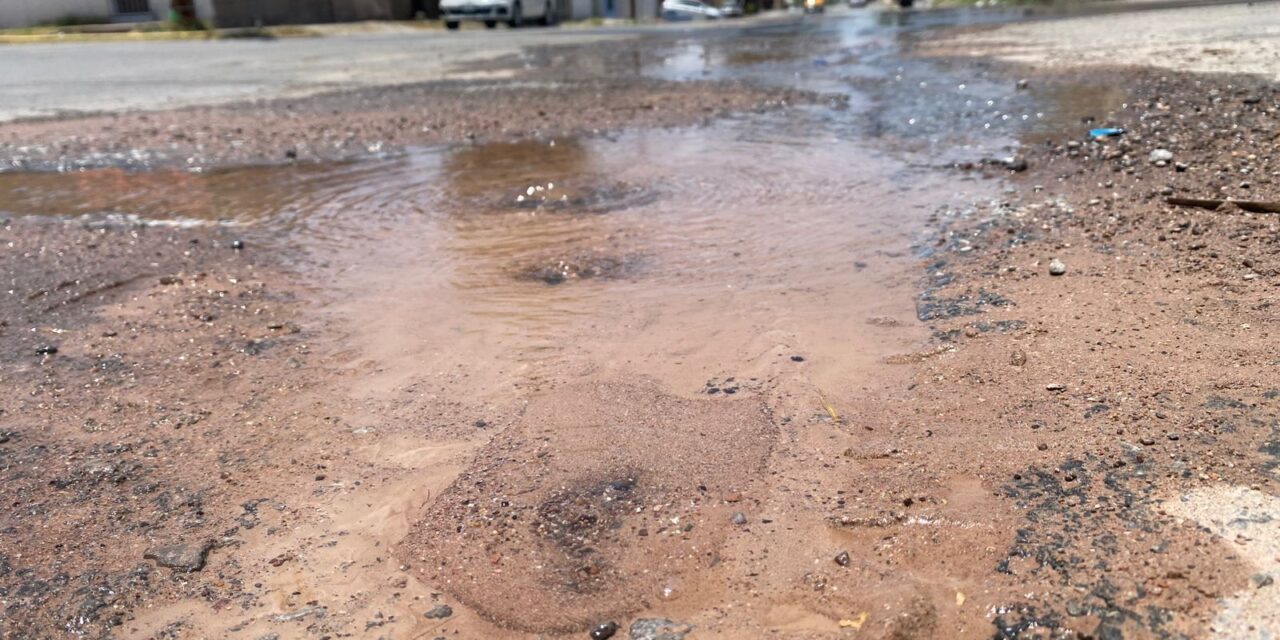 Otro año de fugas y faltas de agua en Chihuahua