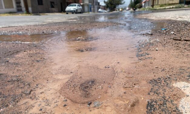 Otro año de fugas y faltas de agua en Chihuahua