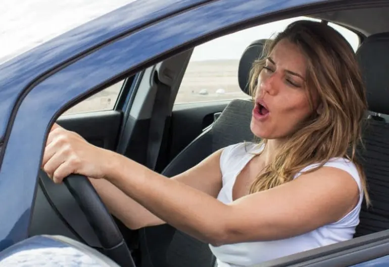¿Cantas mientras conduces?, tú, muy bien, ayuda a la salud mental