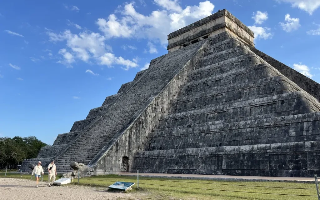 Verán al interior del castillo en Chichén Itzá