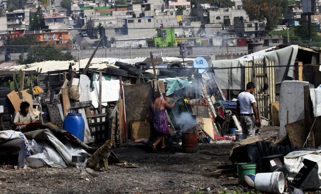 Ahora Inegi medirá la pobreza, desaparece el Coneval