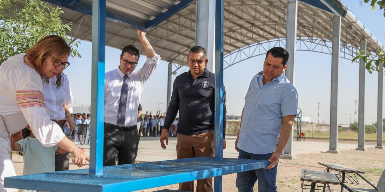 Entrega estacionómetros 72 mp para desayunadores