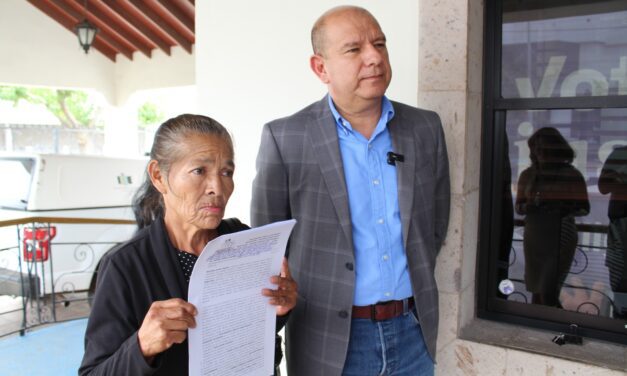 Denuncian a Salvador Villa, alcalde de Guerrero, por VPRG