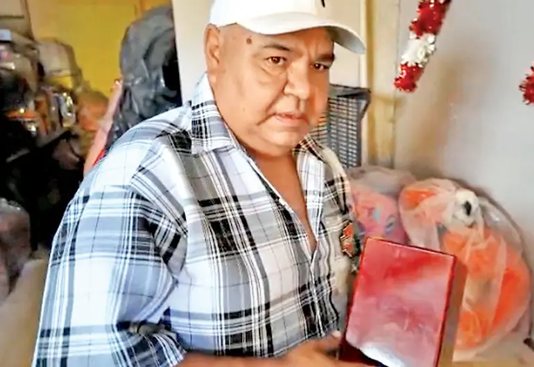 Les lloran a cenizas falsas en Juárez: ‘Parece cemento lo que está en la urna’, señalan