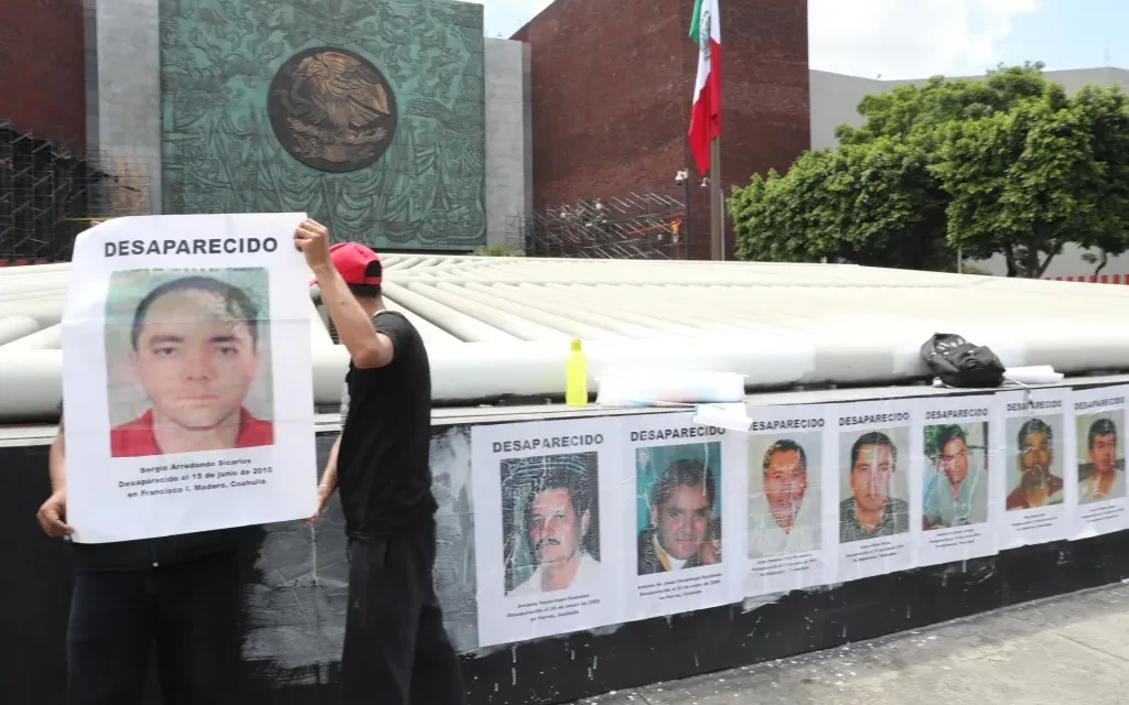 Familias en contra de Ley Espía: “Espiar no es buscar”