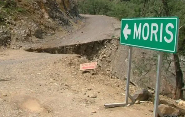 Atacan con drones y bombas a habitantes de Moris