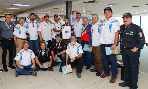 Nombran embajadores del turismo a miembros del club Motorrad Chihuahua