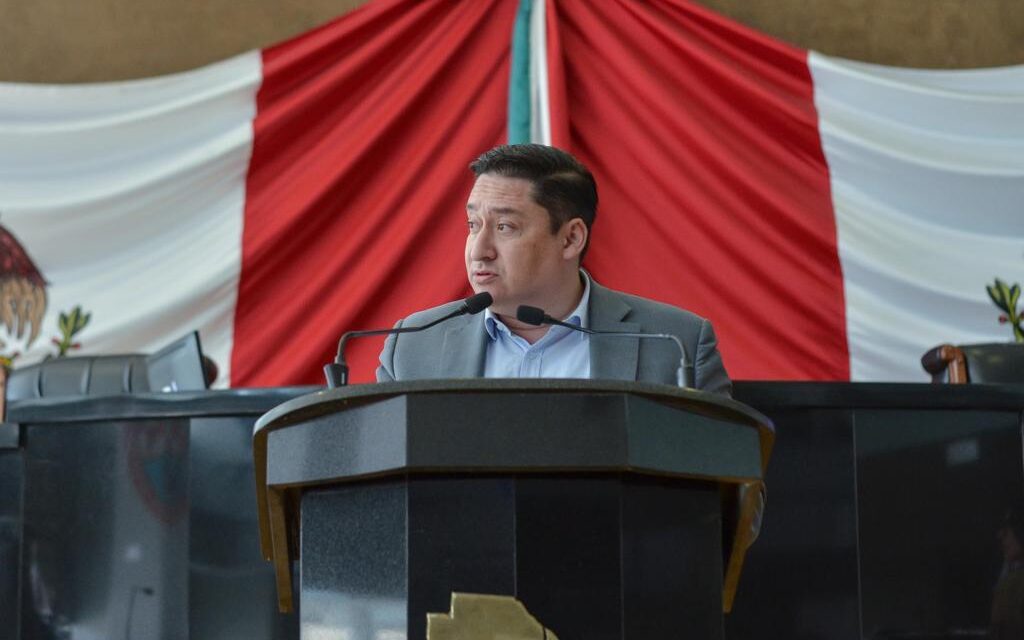 Morena hundió al país en deuda y ahora quiere dar lecciones en Chihuahua: Alfredo Chávez