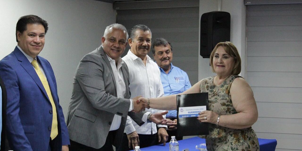 Más de 4 millones de pesos en apoyos económicos para pensionados y jubilados